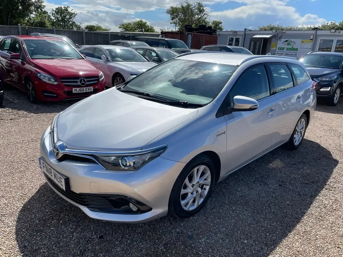 Used Toyota Auris Hybrid 2018 Silver Estate