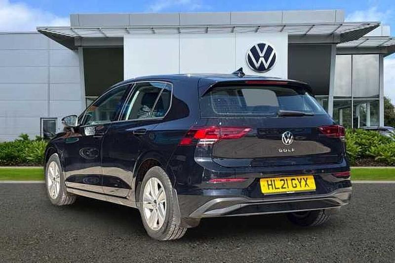 Used VW Golf VIII 110 HP (80 kW) 2021