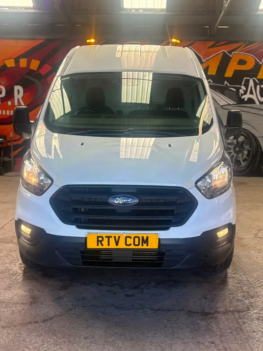 Used Ford Transit Custom 130 HP (95 kW) 2019 White Van