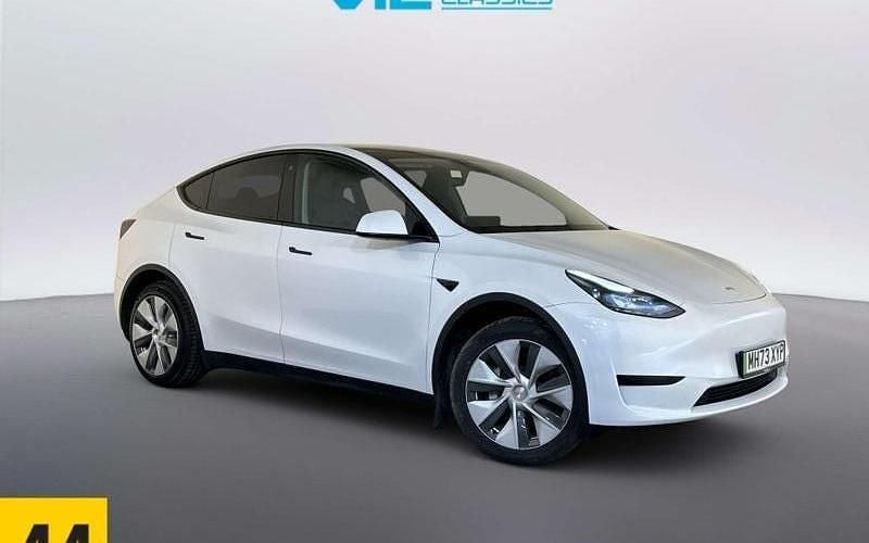 Used Tesla Model Y RWD 254 kW (346 HP) 2024 White SUV