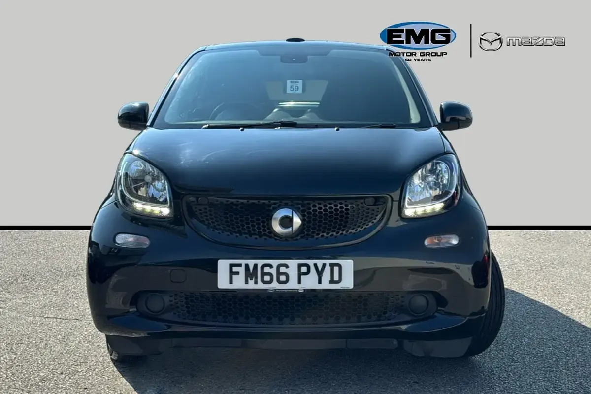 Used Smart ForTwo Cabrio Passion Premium 71 HP (52 kW) 2017 Black Cabriolet
