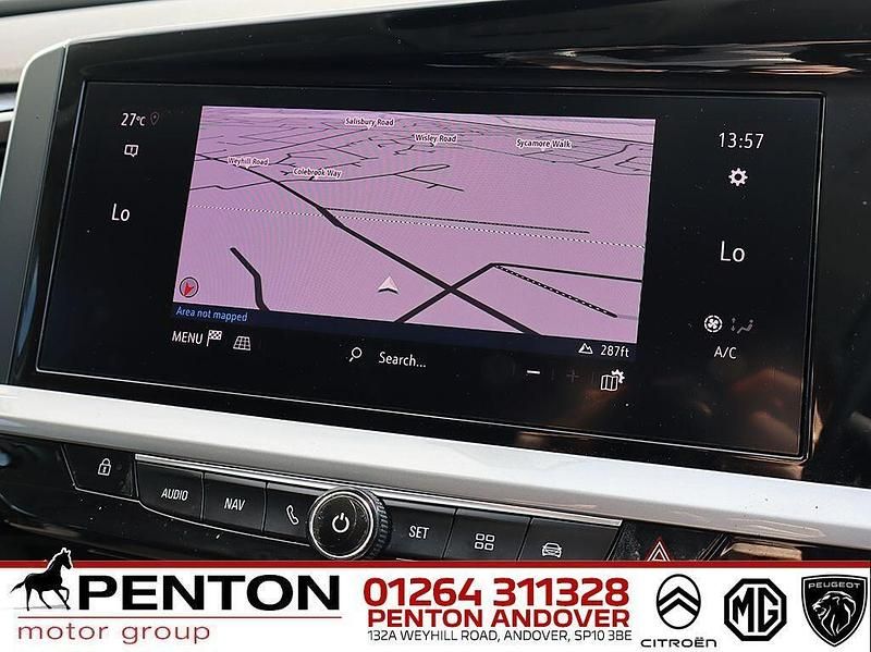 Used Vauxhall Grandland X GS Line 130 HP (95 kW) 2022 White SUV