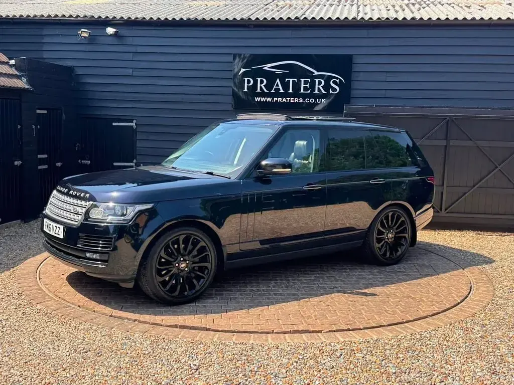Used Land Rover Range Rover Vogue SE 339 HP (249 kW) 2016 Black SUV