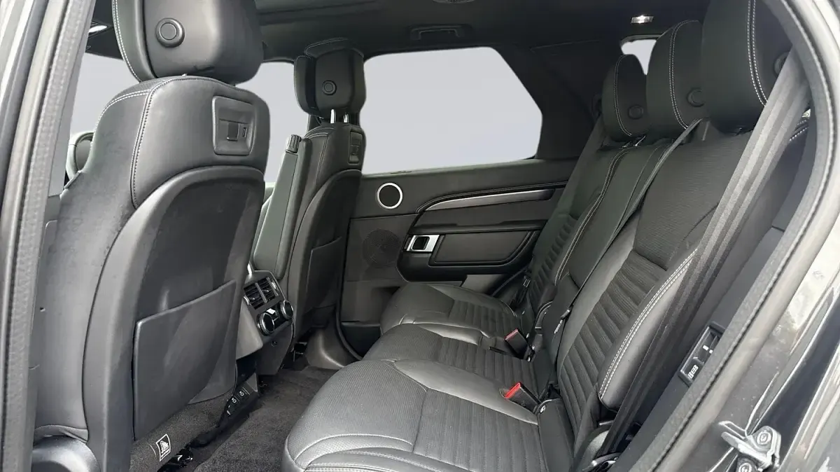 Used Land Rover Discovery 2025 Carpathian grey SUV