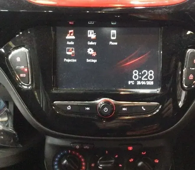 Second-hand Vauxhall Corsa SRi 100 CP (73 kW) 2017 Argintiu Hatchback