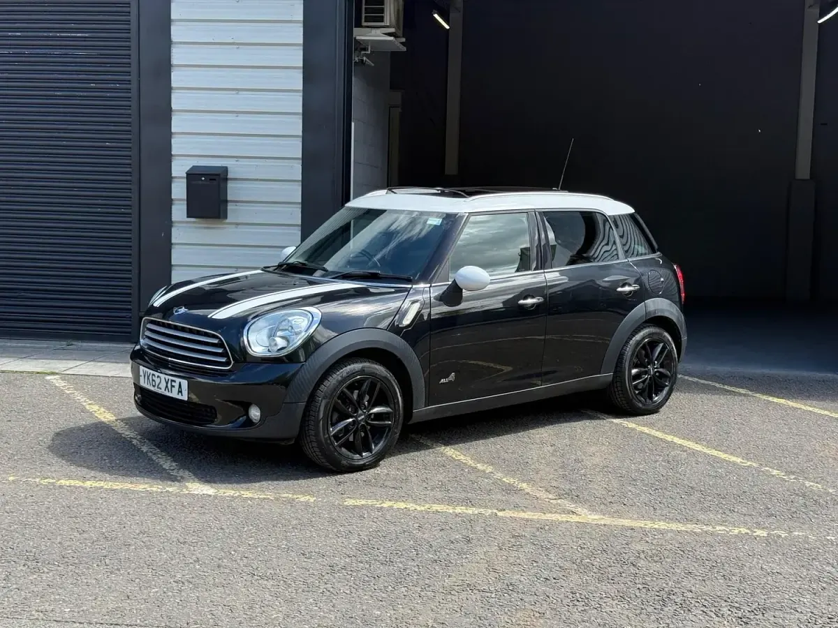 Used Mini Cooper D 2012 Black Hatchback