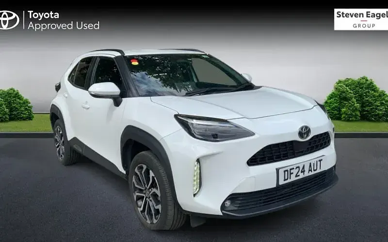 Used Toyota Yaris Hybrid Design 116 HP (85 kW) 2026 Estate
