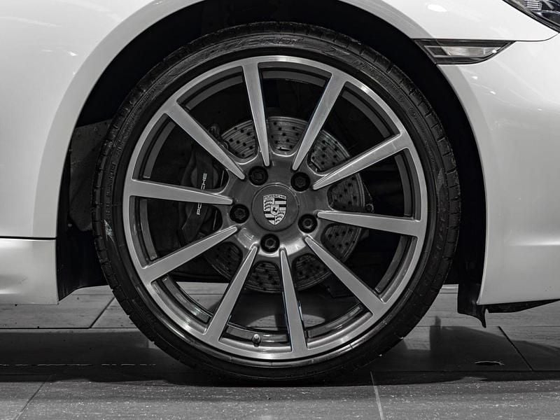 Used Porsche 718 Boxster 2018 White Cabriolet