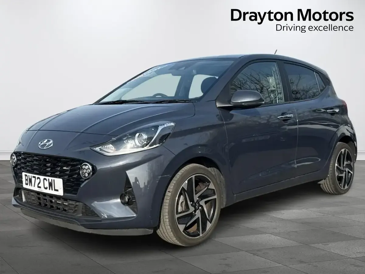 Usado Hyundai i10 Premium 67 HP (49 kW) 2023 Cinzento Citadino