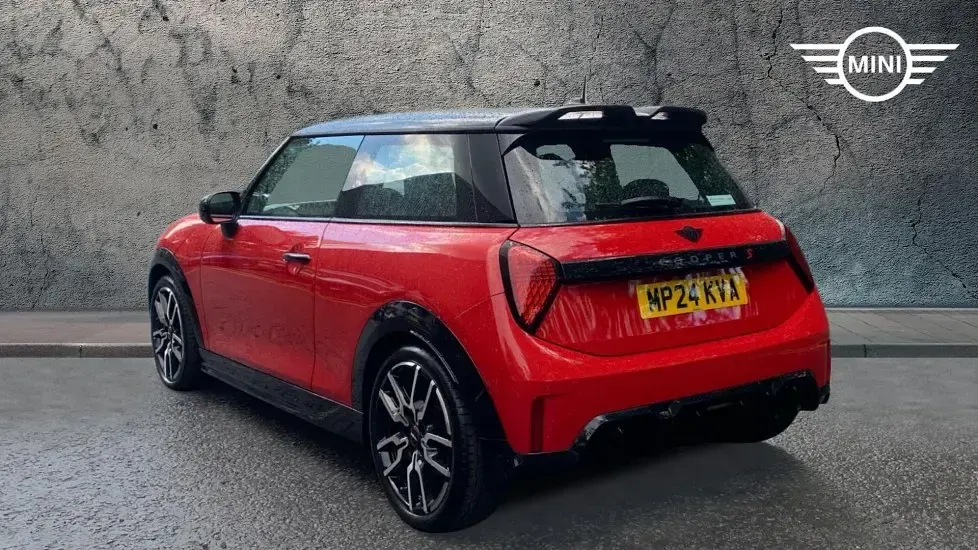 Used Mini Cooper S Hatch 201 HP (147 kW) 2024 Red Hatchback