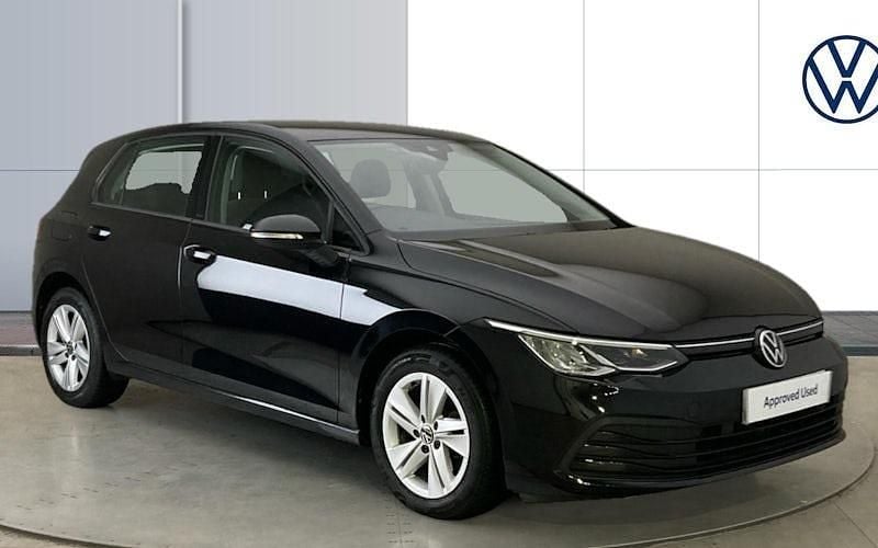 Used 2024 VW Golf VIII Life Hatchback | £17,216 (Good price) - Image 1/4