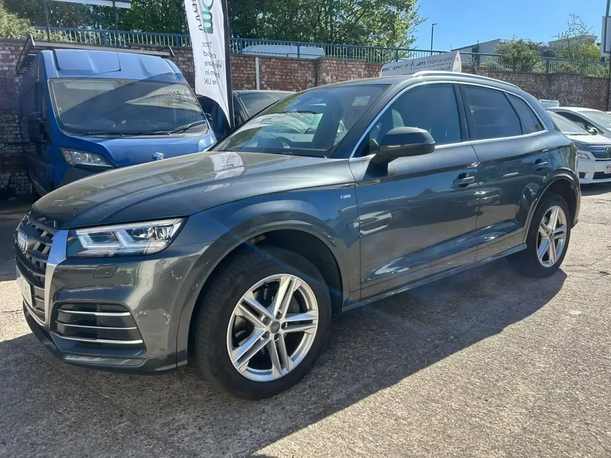 Begagnad Audi Q5 S-Line 2017 Grå SUV