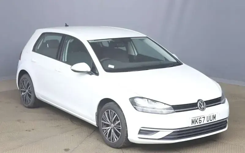 Used VW Golf VII SE 110 HP (80 kW) 2017 Hatchback