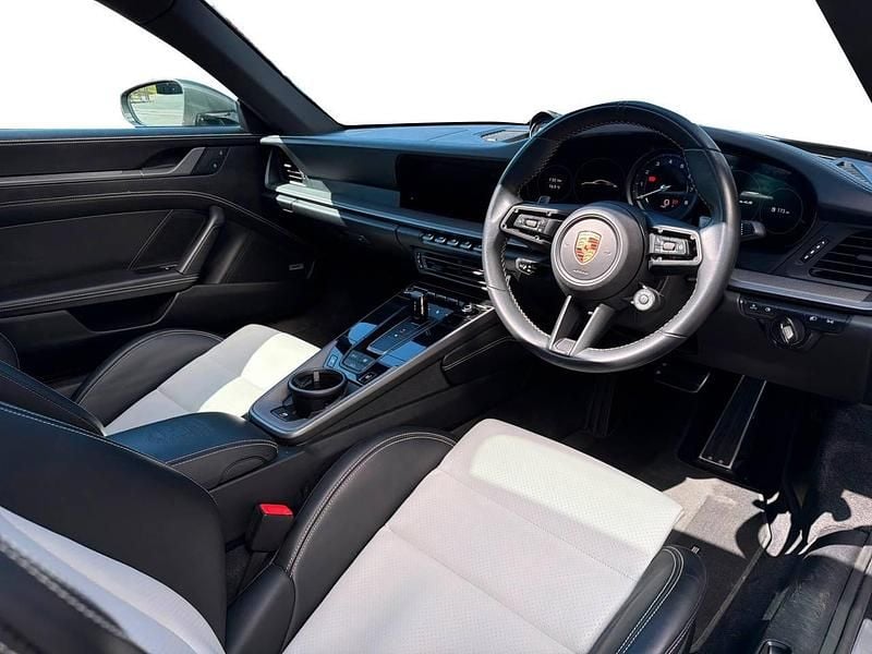 Usado Porsche 911 2024 Cinzento Coupé