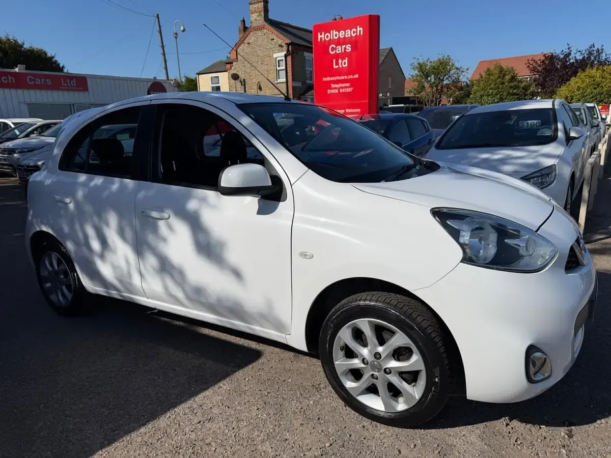 Used Nissan Micra Acenta 2015 White Hatchback