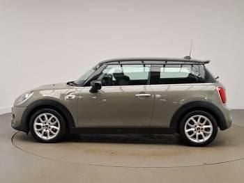 Usado Mini Cooper S Classic 192 HP (141 kW) 2020 Cinzento Citadino