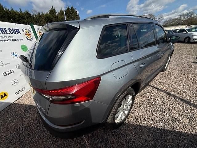 Usado Skoda Kodiaq SE 150 HP (110 kW) 2018 Cinzento SUV