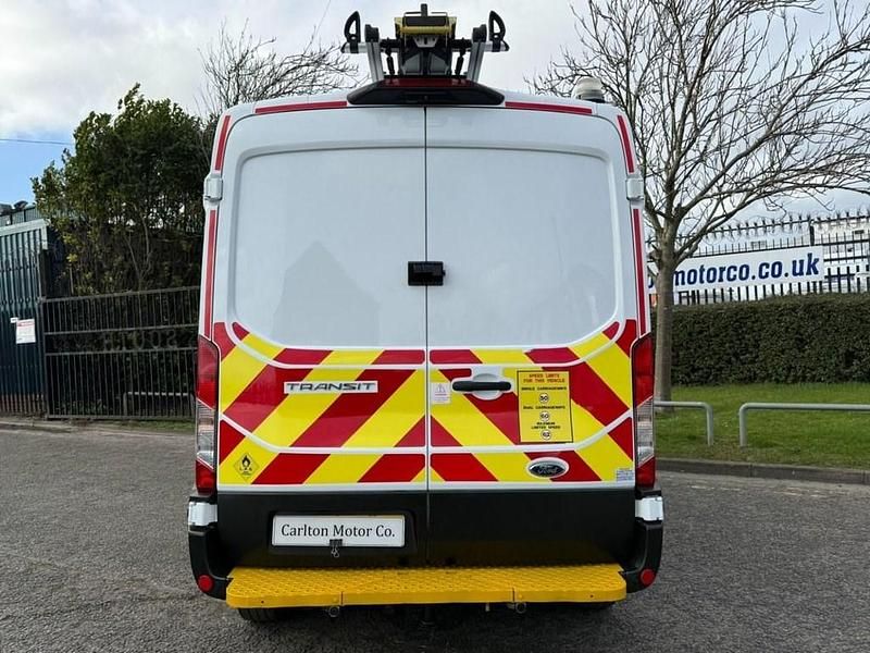 Used Ford Transit S 170 HP (125 kW) 2020 White Van