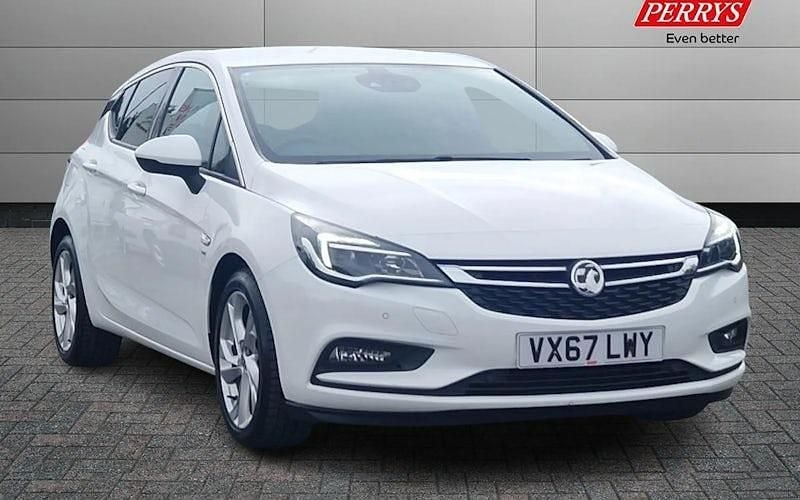 Used 2019 Vauxhall Astra SRi Hatchback | £6,341 (Good price) - Image 1/4