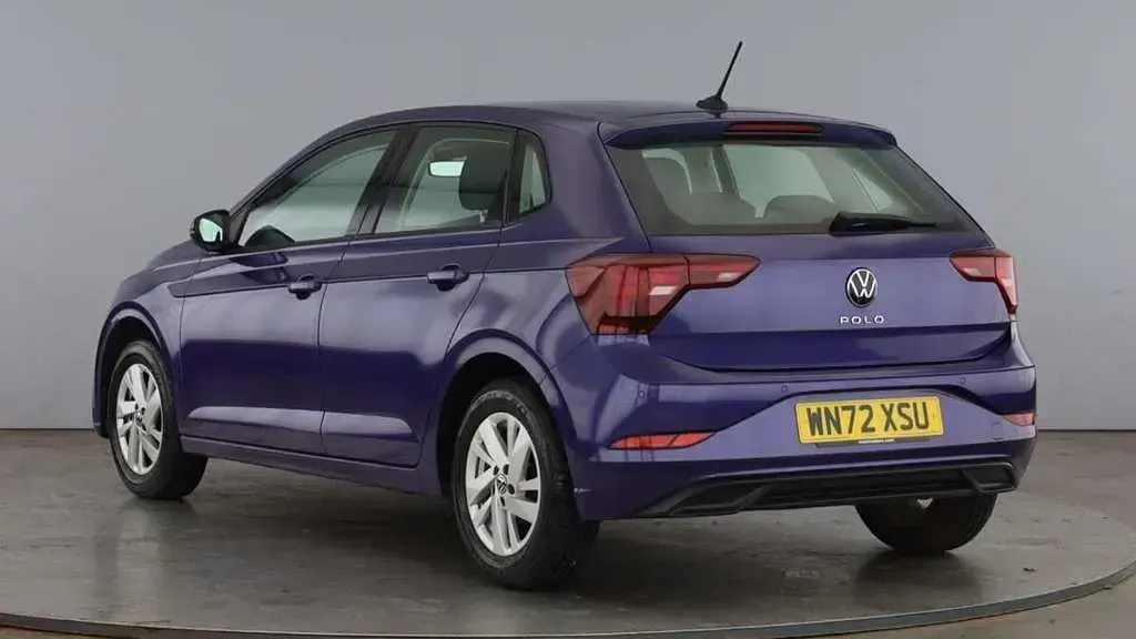 Used VW Polo Life 95 HP (69 kW) 2022 Mauve/purple Hatchback