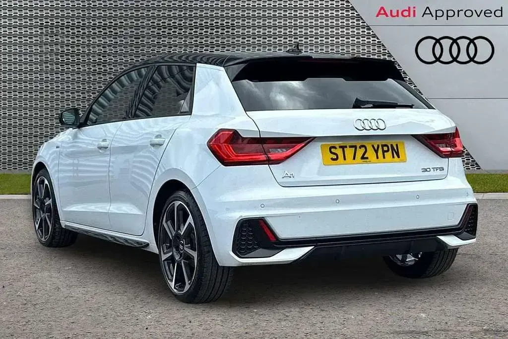 Used Audi A1 Black Edition 108 HP (79 kW) 2023 White SUV