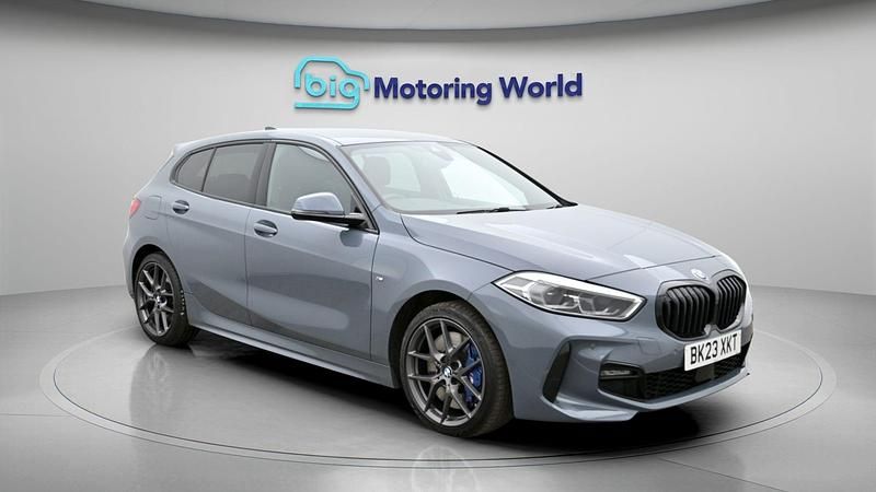 Used BMW 118 M Sport 150 HP (110 kW) 2022 Grey Hatchback