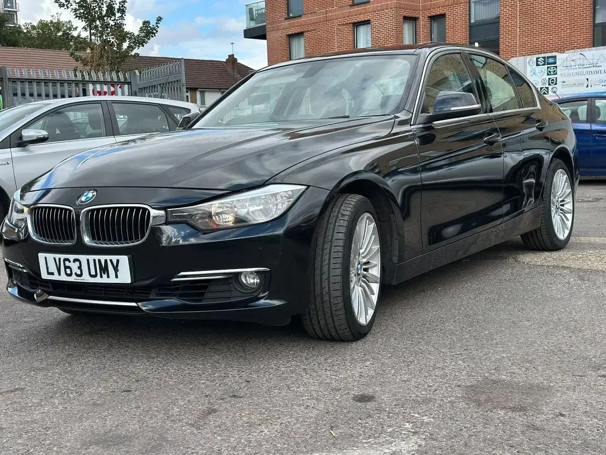 Used BMW 320 Luxury Line 184 HP (135 kW) 2014 Black Sedan