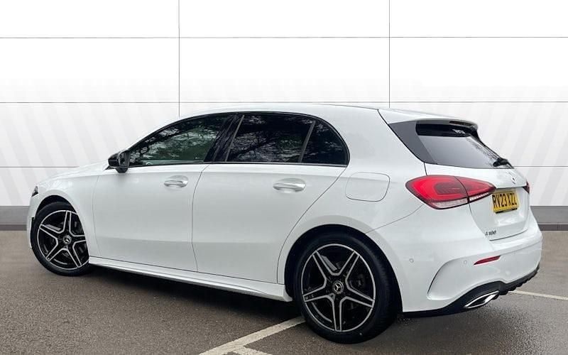 Used Mercedes A180 AMG Line Premium 136 HP (100 kW) 2022 White Hatchback