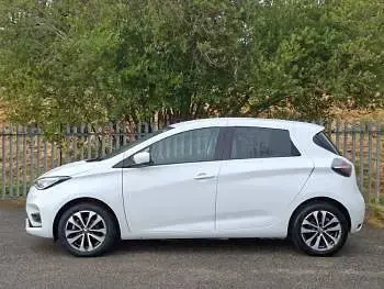 Used Renault Zoe GT-Line 100 kW (136 HP) 2021 White Hatchback