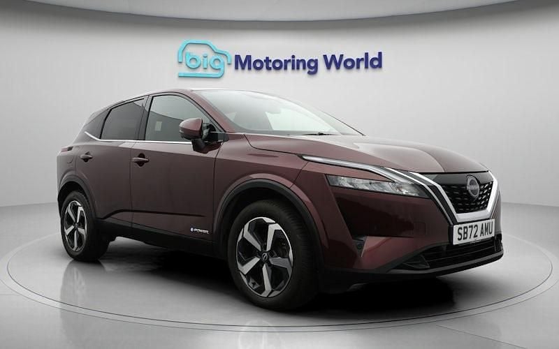 Used Nissan Qashqai N-Connecta 190 HP (139 kW) 2023 Red SUV