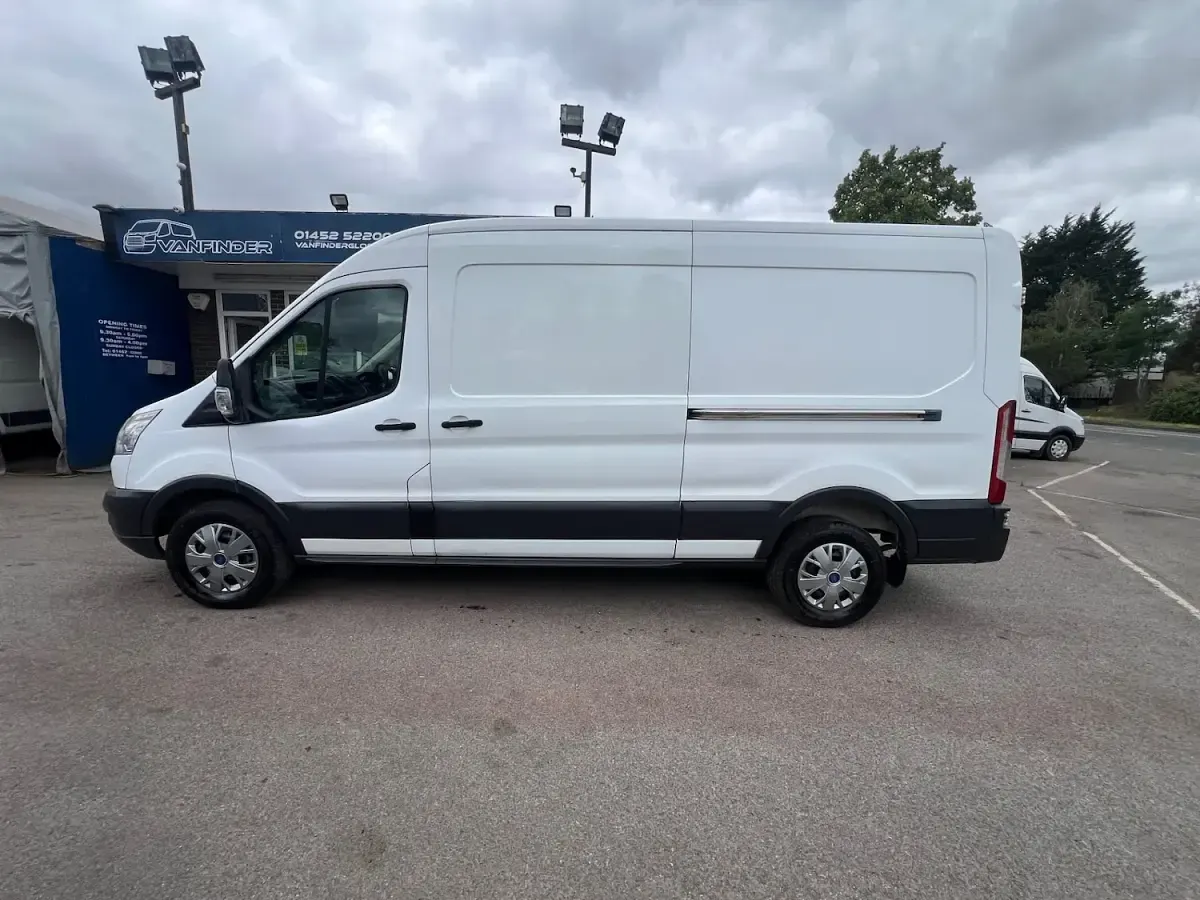 Used Ford Transit 125 HP (91 kW) 2016 White Van