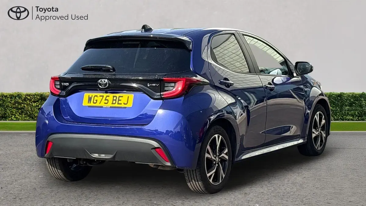 Used Toyota Yaris Design 116 HP (85 kW) 2025 Juniper blue Hatchback