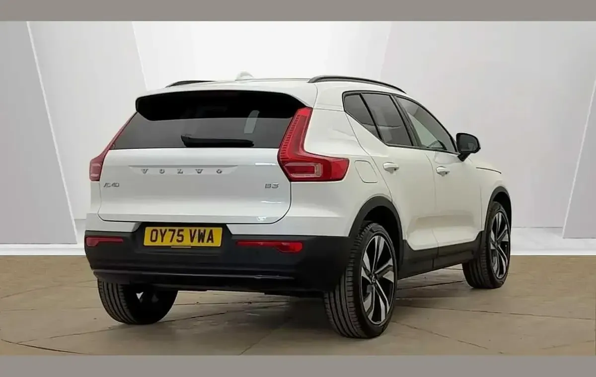 Used Volvo XC40 Ultra 161 HP (118 kW) 2025 White SUV