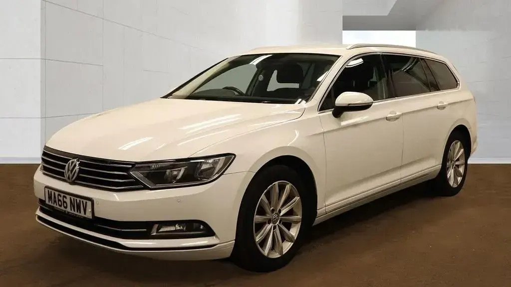 Begagnad VW Passat Business 190 HK (139 kW) 2016 Vit Kombi