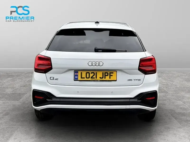 Used Audi Q2 Black Edition 150 HP (110 kW) 2021 White SUV