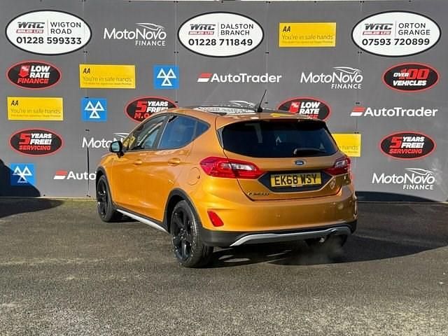Used Ford Fiesta Active X 100 HP (73 kW) 2018 Yellow Hatchback
