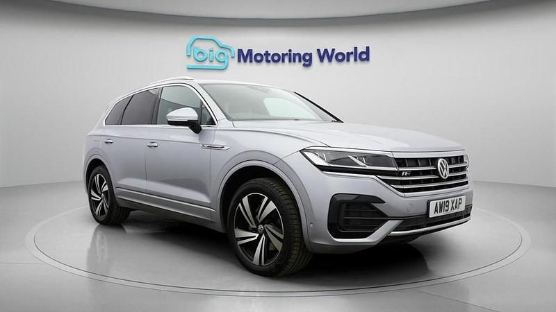 Used VW Touareg R-line 286 HP (210 kW) 2019 Silver SUV