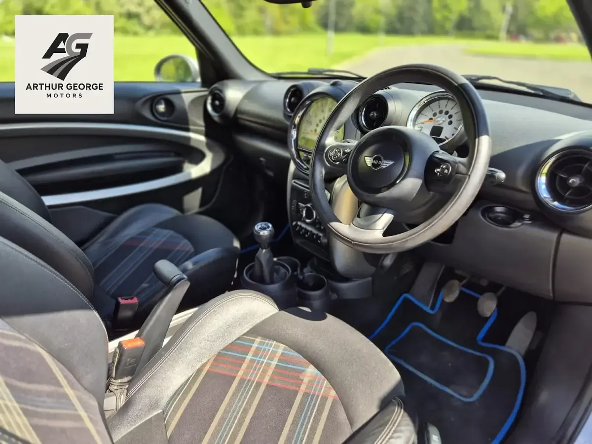 Used Mini Cooper Paceman 122 HP (89 kW) 2013 White SUV