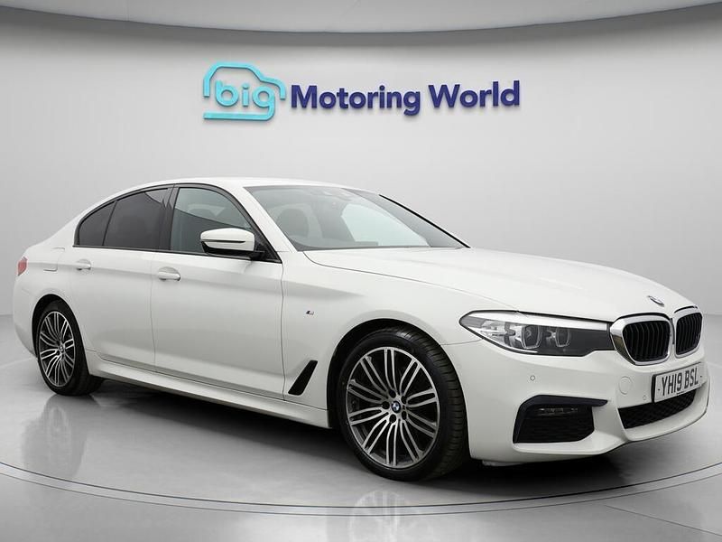 White Used 2019 BMW 520 M Sport Sedan | £20,100 (Fair price) - Image 1/4