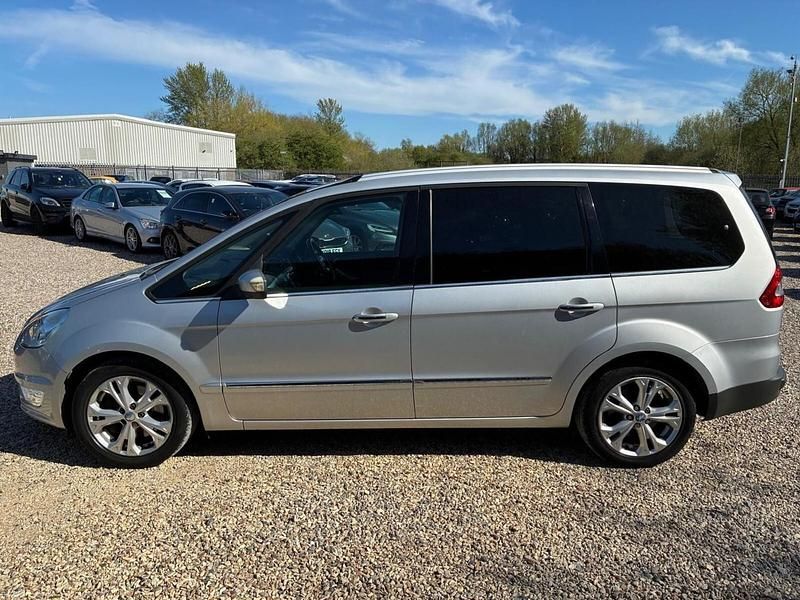 Usado Ford Galaxy Titanium 2010 Prateado Monovolume