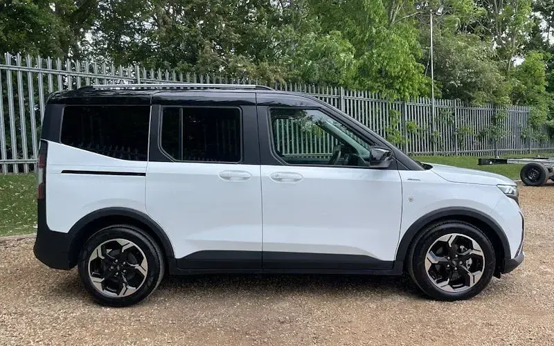 New Ford Tourneo Courier Active 125 HP (91 kW) 2026 MPV