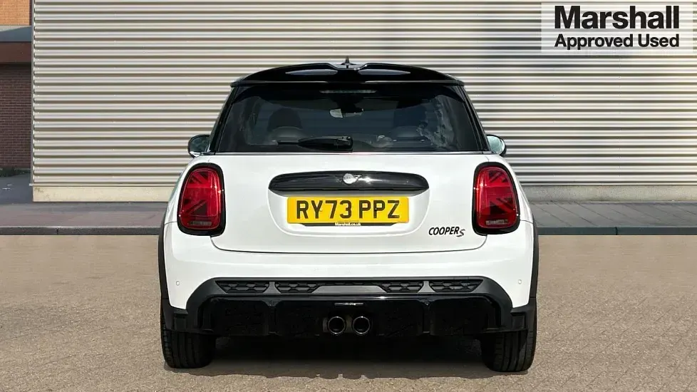 Used Mini Cooper Sport 204 HP (150 kW) 2024 White Hatchback