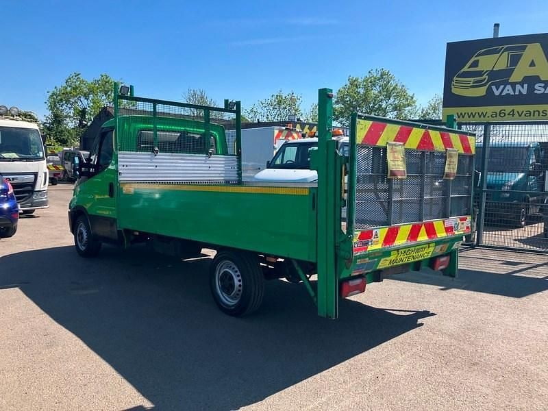Used Iveco Daily 130 HP (95 kW) 2016 Green/white Cabriolet