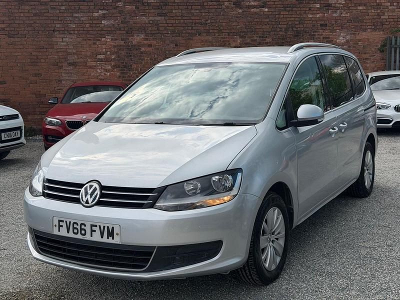 Usado VW Sharan SE 150 HP (110 kW) 2016 Prateado Monovolume