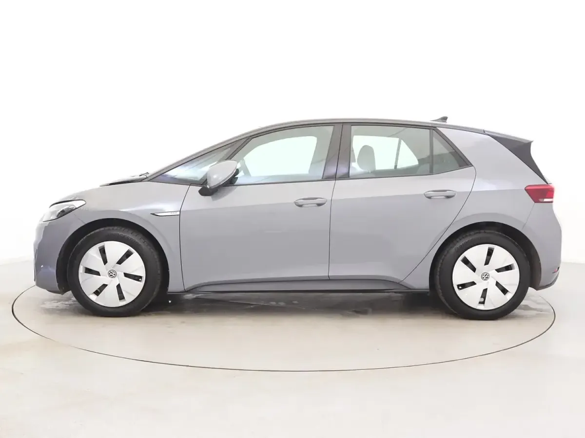Usado VW ID.3 Pro 106 kW (145 CV) 2023 Gris Utilitario