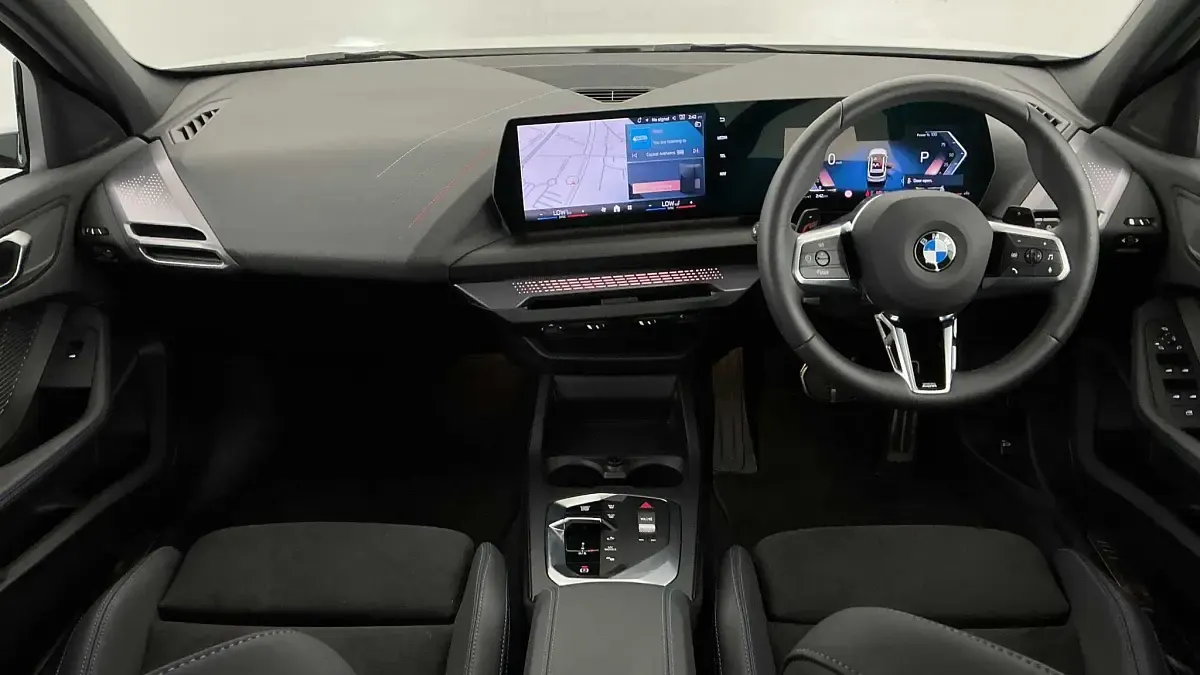 Used BMW 120 M Sport 168 HP (123 kW) 2025 White Hatchback
