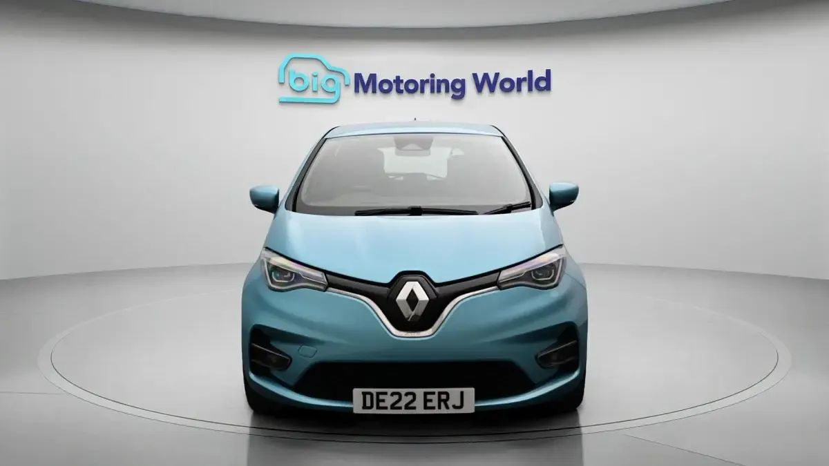 Used Renault Zoe Iconic 100 kW (136 HP) 2021 Blue Hatchback