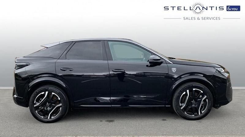 Used Peugeot e-3008 GT 152 kW (207 HP) 2025 Black SUV