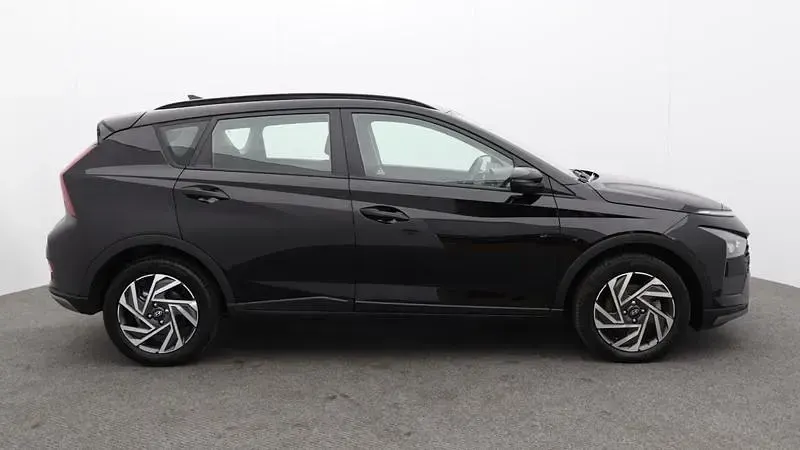 Used Hyundai Bayon Advanced 100 HP (73 kW) 2025 Black SUV