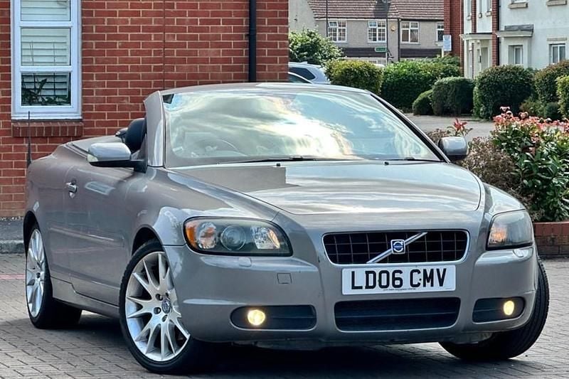 Grey Used 2006 Volvo C70 SE Lux Cabriolet | £1,800 (Fair price) - Image 1/1